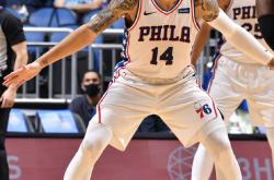 开云体育入口-关于国王轻取篮网B队，丹尼·格林高光表现的信息