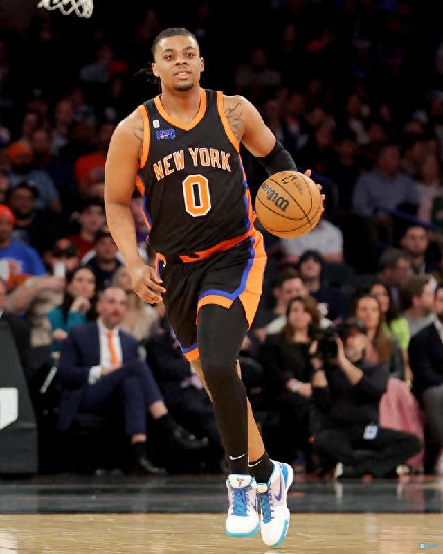 包含森林狼队后卫大爆发，一鸣惊人的词条